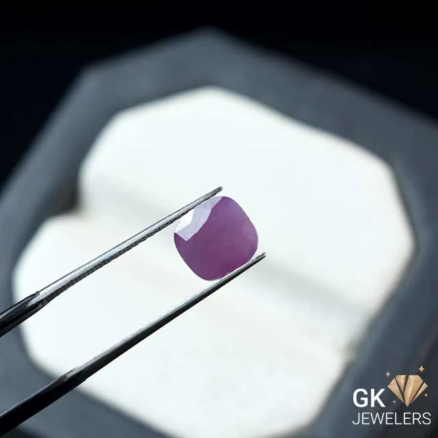 Yaqoot Stone 3.06CT