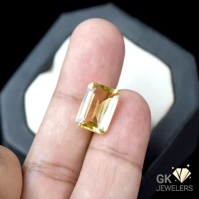 NATURAL GOLDEN CITRINE-SUNELA- 5.65 CARAT - Image 1