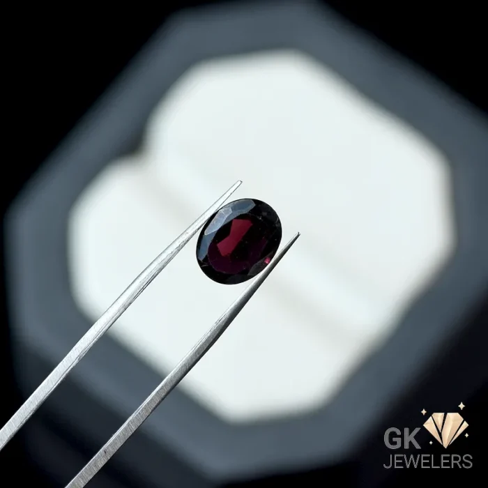 NATURAL ALMANDINE GARNET 2.60 CARAT - Image 1
