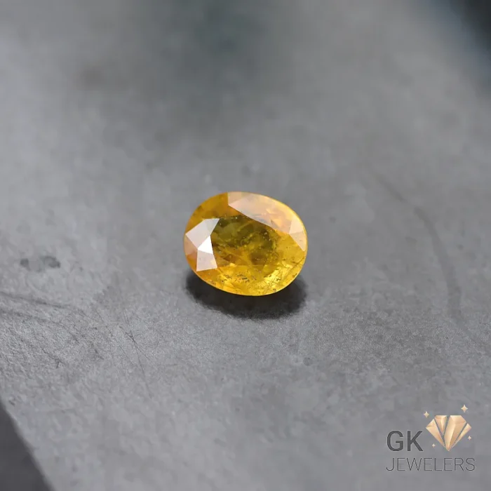 NATURAL YELLOW SAPPHIRE-PUKHRAJ- 4.20 CARAT - Image 1