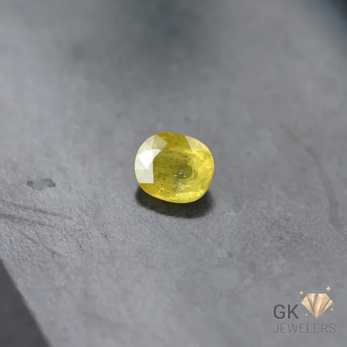 NATURAL YELLOW SAPPHIRE-PUKHRAJ- 3.75 CARAT - Image 1