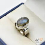 10-carat natural labradorite gemstone set in handmade silver ring, size 22, weighing 7.20g, displaying gray color with blue fire flashes