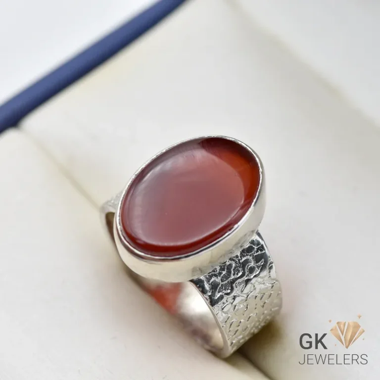 Dark brown oval-cut Yemeni Agate gemstone set in handmade silver ring, size 20, weighing 8.43g