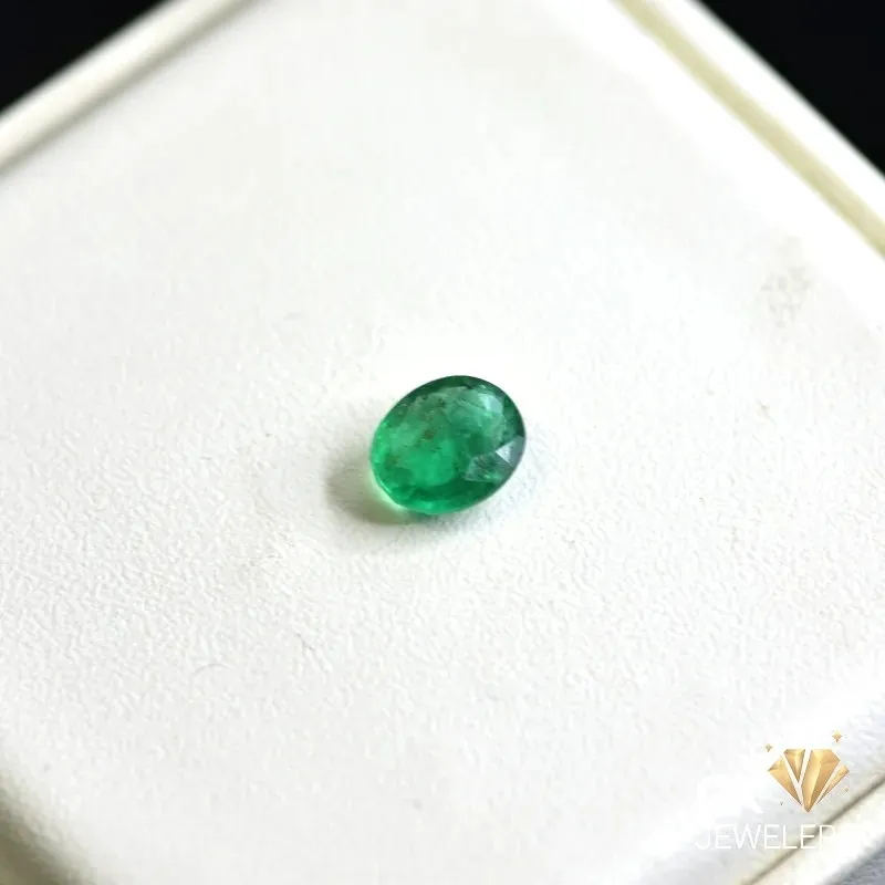 natural emerald 1.07ct green oval stone, GK Jewelers Pakistan authentic gemstone photo