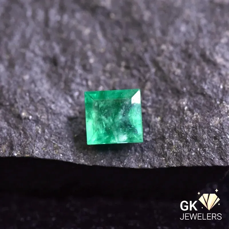 natural emerald 1.38ct green square stone, GK Jewelers Pakistan authentic gemstone photo