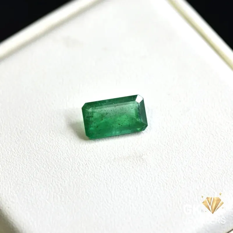 emerald-2.26ct-emerald-cut natural emerald 2.26ct green emerald cut stone, GK Jewelers Pakistan authentic gemstone photo