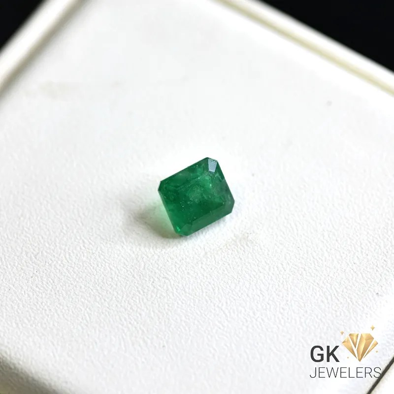 emerald-1.82ct-square natural emerald 1.82ct green square cut stone, GK Jewelers Pakistan authentic gemstone photo